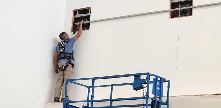 https://fallprotected.com/app/uploads/2022/02/Rigid-Rail-System-Category.jpg
